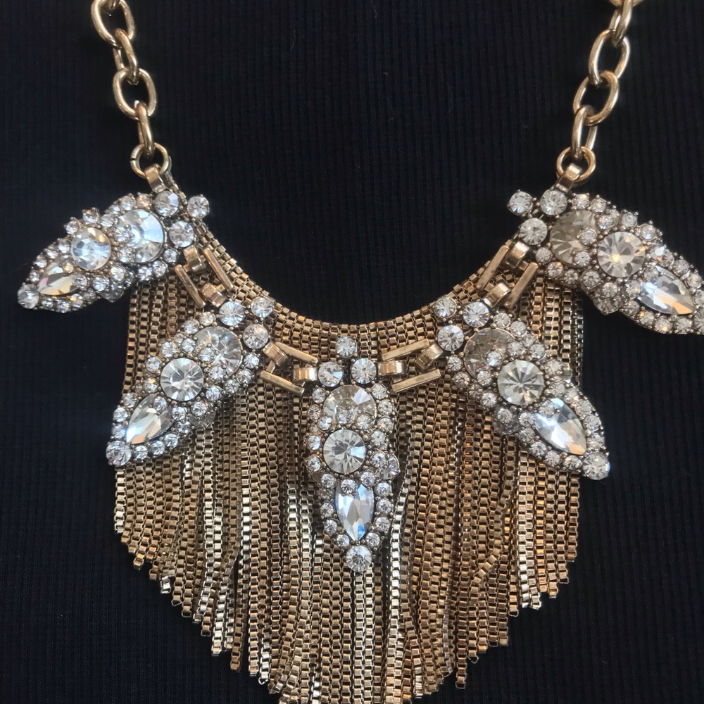 STATEMENT necklace